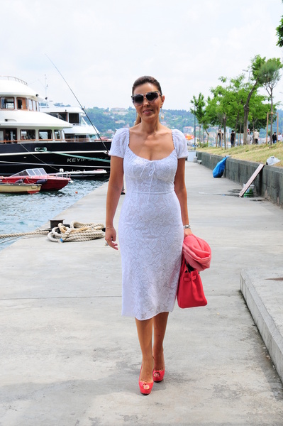 FERYAL GÜLMAN