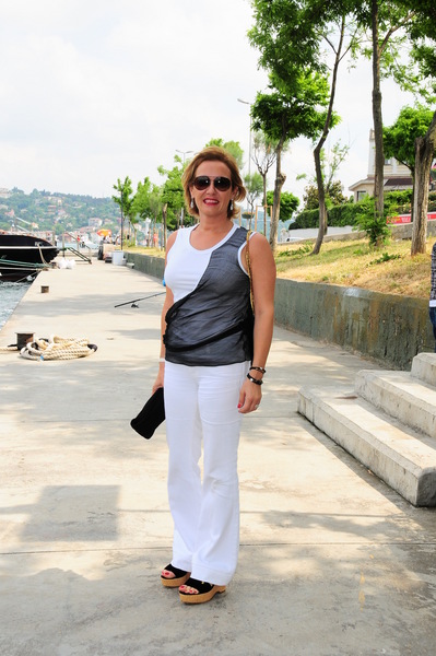 REVNA DEMİRÖREN