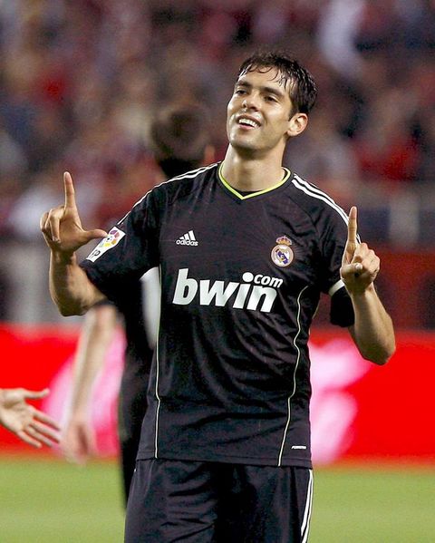 35-Kaka / Real Madrid / 59 milyon 100 bin TL