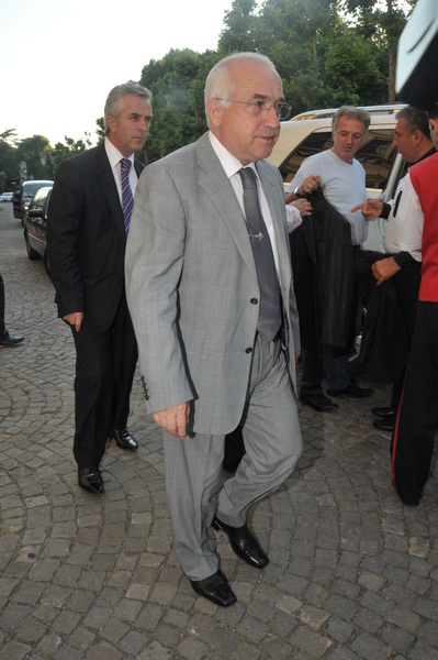 CEMİL ÇİÇEK