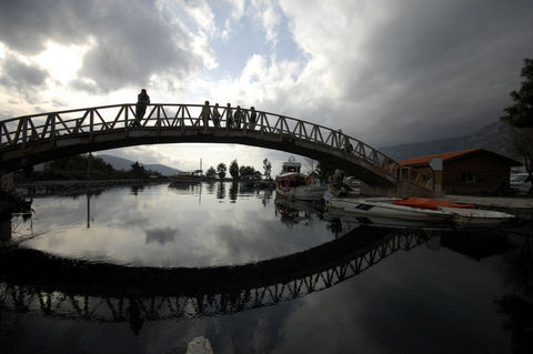 Azmak Nehri'ne ilişkin bir de söylence var.