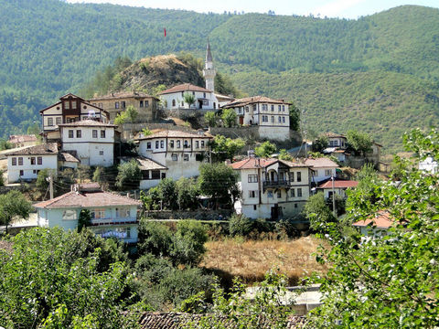En az Safranbolu evleri kadar ayakta kalabilen evleri var