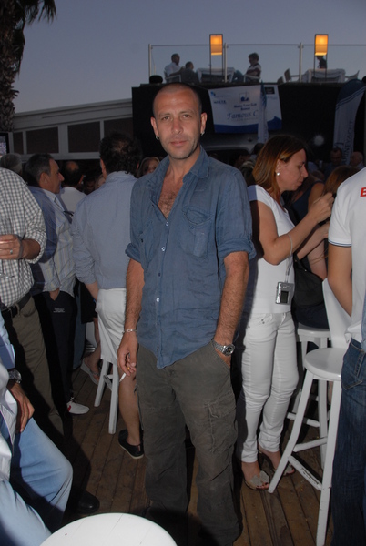 NEJAT İŞLER