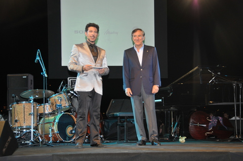 TOPRAK SERGEN, BÜLENT ECZACIBAŞI
