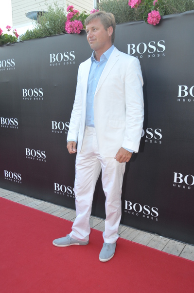 ALEX THOMSON