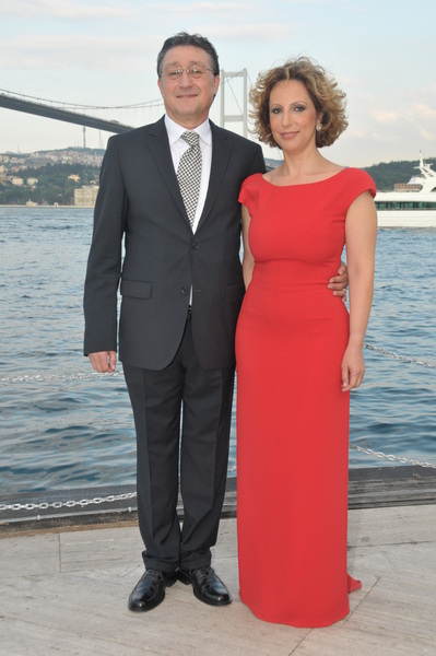 İHSAN - ESİN GÜRAL