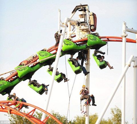 Aynı parkta 2 yıl önce de 6 kişilik bir grup Tornado adındaki araçta mahsur kalmıştı. Şans eseri olaydan yara almadan kurtulan grup park yetkililerine hayatlarını tehlikeye attıkları için dava açacaklarını söyledi.