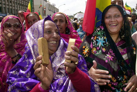 Addis Ababa - Etiyopya - Kafede bir fincan kahve ücreti: 2.38 dolar - İş yemeğinde kişi başı ücret: 63 dolar - Bir litre benzin: 0.94 dolar -