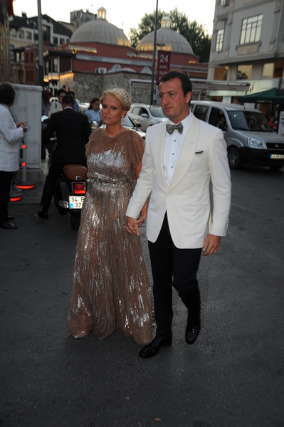 AYLİN - HAKAN SARIHAN