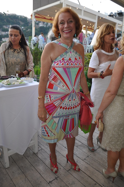 AYŞE ÇOLAKOĞLU 