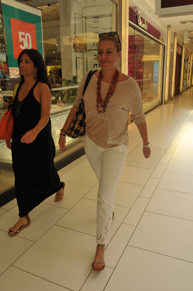 NAZLI ÖZTARHAN, ESRA DİNÇKÖK