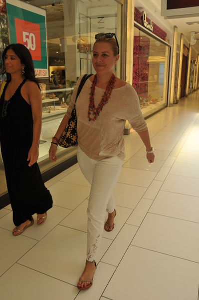 NAZLI ÖZTARHAN, ESRA DİNÇKÖK