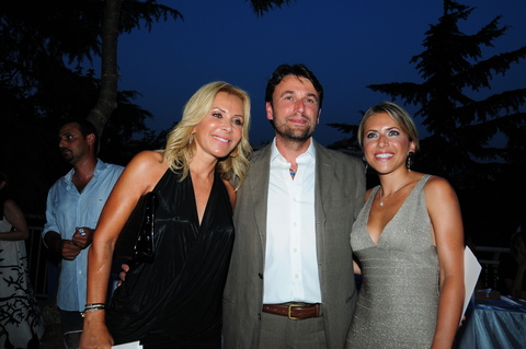 ZEYNEP ÇARMIKLI, UZAY - SELİN KOZAK
