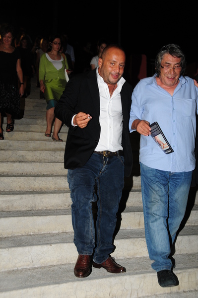 İZZET ÇAPA 
