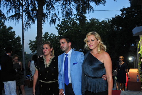 ASLI,MERT TÜMEN, ESRA DİNÇKÖK