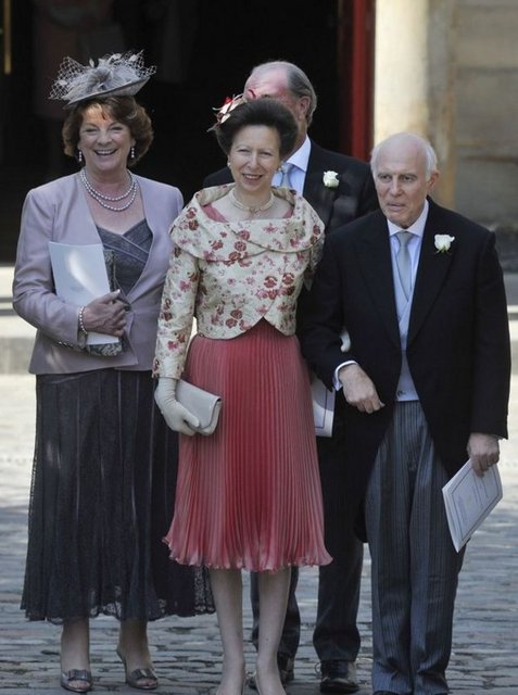 PRESES ANNE, MR PHIL TINDALL