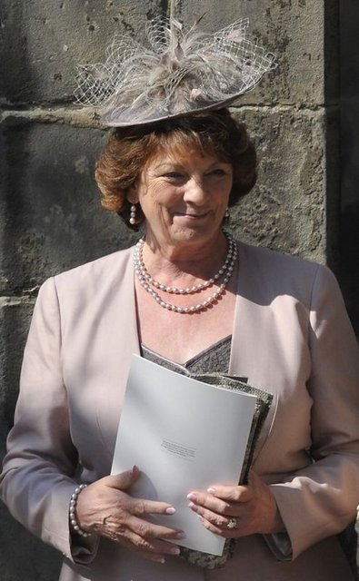 MRS LINDA TINDALL