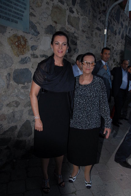 AFET KARACAN, SAADET TUĞBAY