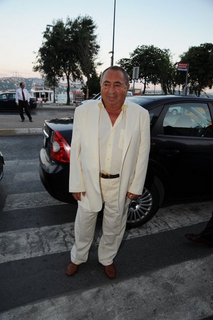 HÜSEYİN BAYRAKTAR