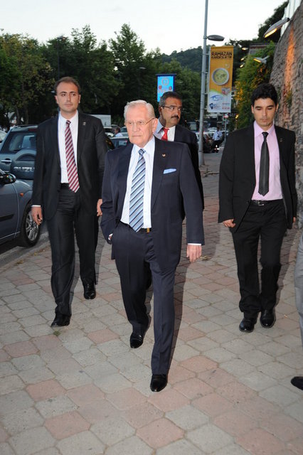 ERDOĞAN DEMİRÖREN