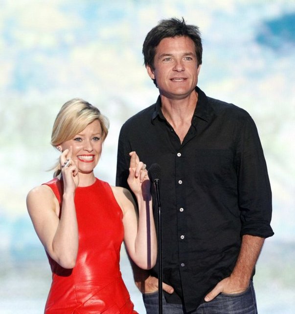 ELIZABETH BANKS, JASON BATEMAN