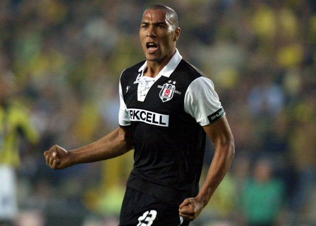 John Carew Beşiktaş-Lyon 7.6 Milyon Euro