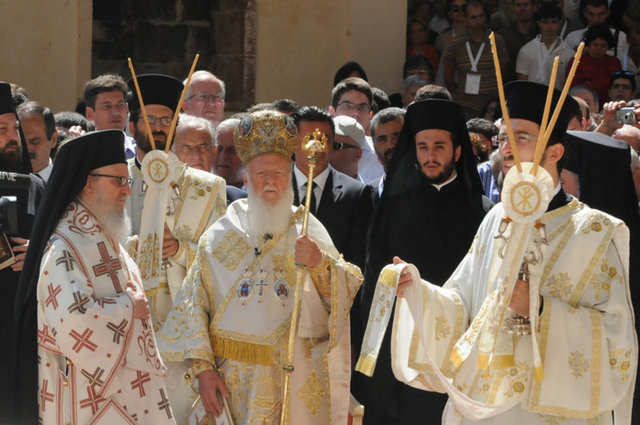 Sümela'da ayin!Sümela Manastırı'nda, Hristiyanlarca gerçekleştirilen ayin, sona erdi.