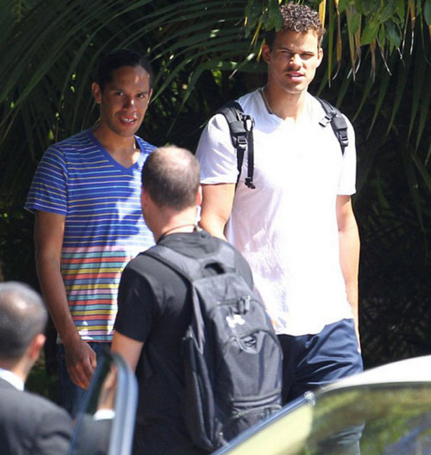 KRIS HUMPHRIES