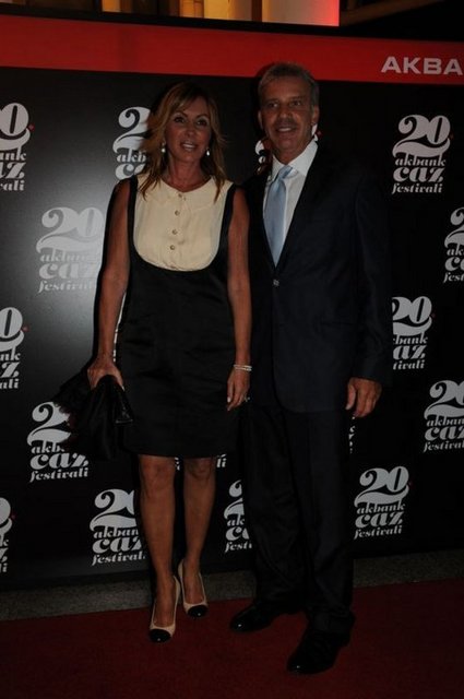 DALIA GARIH - GARY LACHMAN