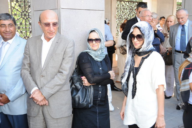 İBRAHİM - HATİCE, İREM KEFELİ