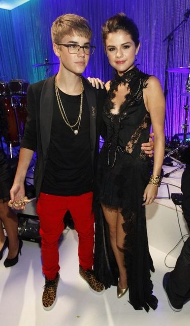 JUSTIN BIEBER, SELENA GOMEZ