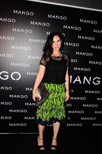 AYŞE KUCUROĞLU 