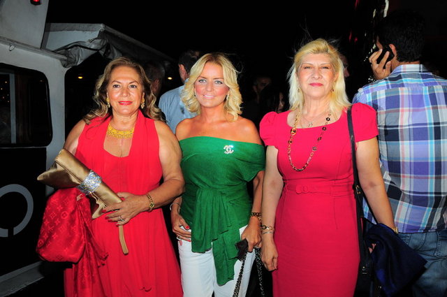 SİBEL VATANDOST, HANDE TORUN, ESİN ÖZBEK 