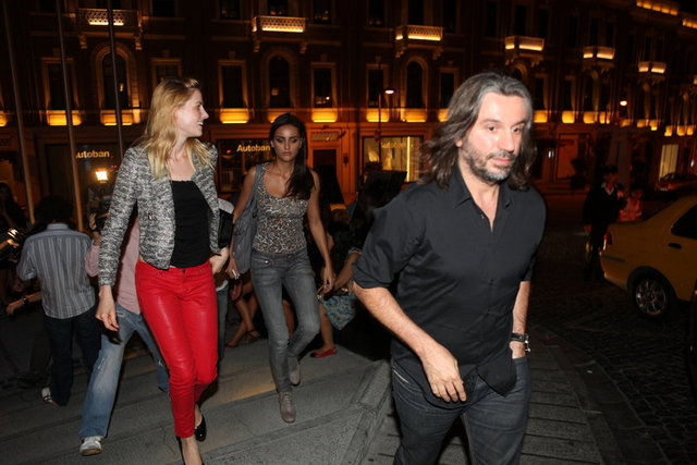 WİLMA ELLES, LEVENT ÖZÇELİK