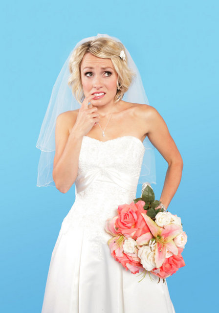 Akraba ve Komşu Ziyaretleri İlişkiyi Canlı Tutuyor -  - Akraba ziyaretleri ve komşuluk ilişkileri evliliği sürekli dinamik tutarak yorgunluğa engel olabiliyor. Haftada en az iki defa akraba ya da komşu ziyaretinde bulunanlarda, evlilik yorgunluğu riskinin azaldığını belirten Dr. Yavuz, bu ziyaretlerin hem eşler arasında paylaşımı artırdığının hem de monotonluğu yok ettiğinin altını çizdi. Evlerinde hizmetçi ya da bakıcı olanlarda da olmayanlara göre boşanmaların daha fazla görüldüğünü hatırlatan Yavuz, yemek sonrası çay-kahve sohbetlerinin evliliği pekiştirdiğini sözlerine ekledi. -