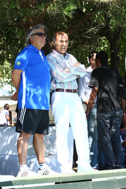 NEJAT MÜLDÜR 