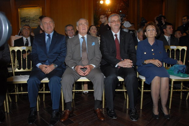KADİR TOPBAŞ, RAHMİ KOÇ, ÖZGÜR ÖZASLAN, SEMAHAT ARSEL 