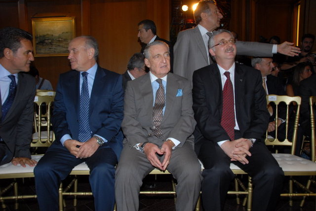 KADİR TOPBAŞ, RAHMİ KOÇ, ÖZGÜR ÖZASLAN