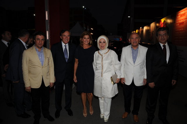 BÜLENT - OYA ECZACIBAŞI, EMİNE ERDOĞAN, KADİR TOPBAŞ