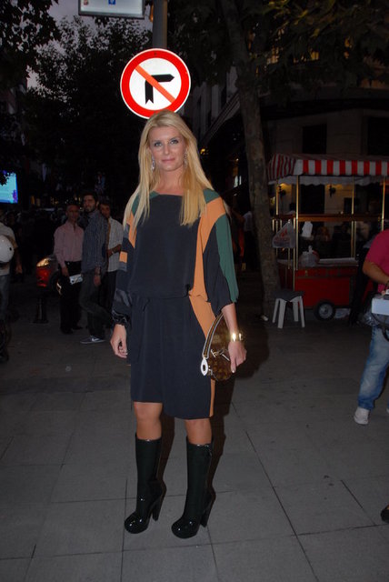 BEGÜM ŞEN 