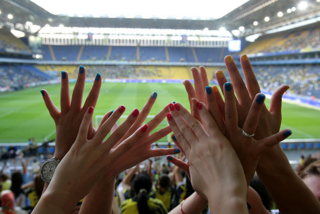 - İlk kez bir futbol maçına gelirken, yolda taraftar tacizine uğramadık!