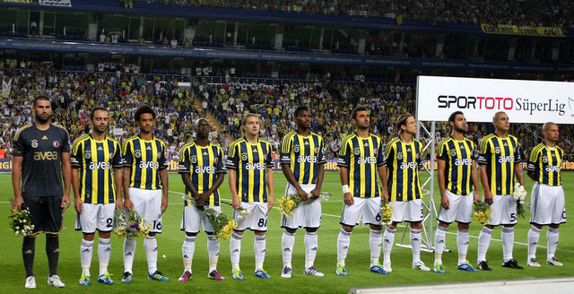"Sevgilim için dünyayı, Fenerbahçe için sevgilimi yakarım." -