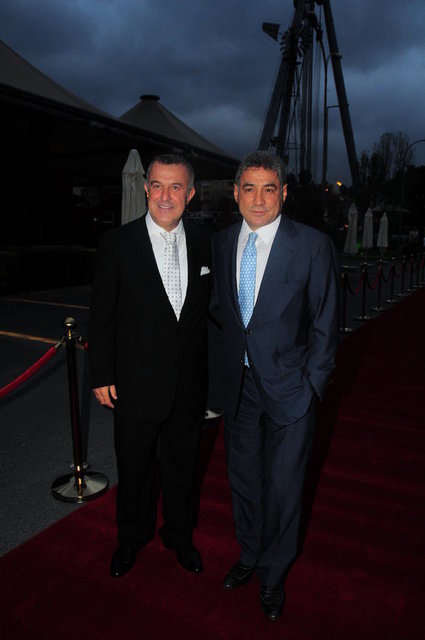 AHMET ÜRKMEZGİL, İSMAİL ÜNAL