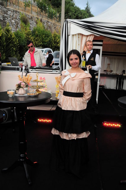 NAZLI GÜLYAZ