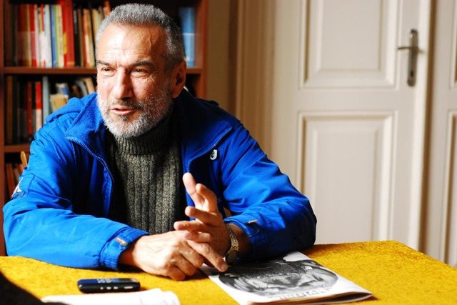 Metin Kurt: "Futbol arsada güzeldir, borsada değil."