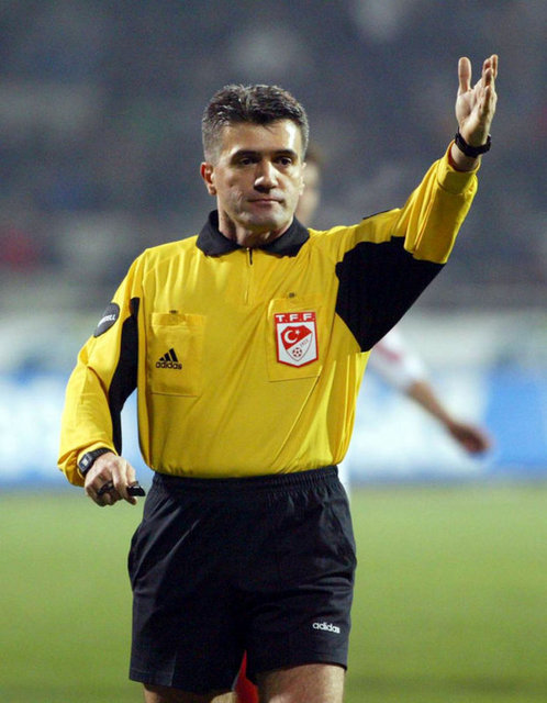 "Seyirci küfür ettiğinde, içimden 'ben de seni' diyordum" Cem Papila