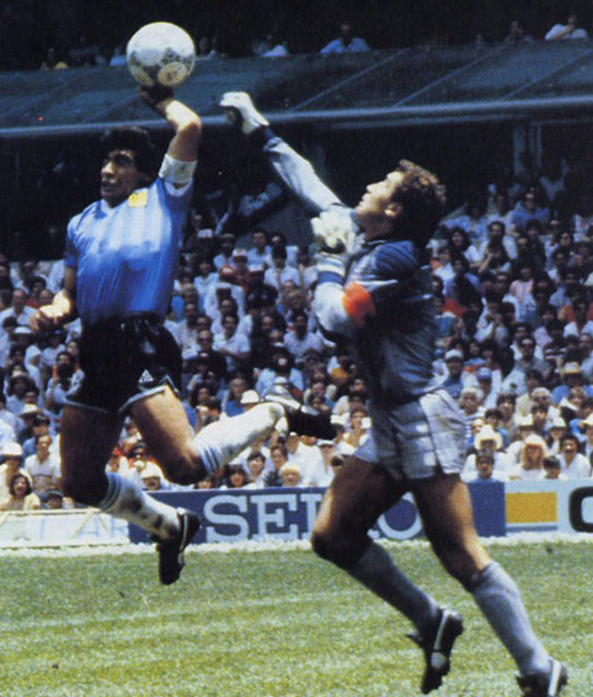 "O benim değil, Tanrı'nın eliydi." - Diego Maradona