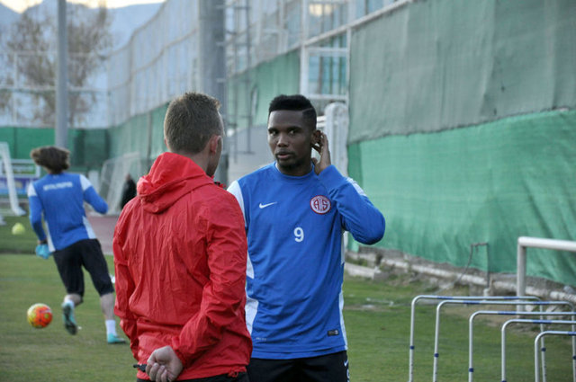 Samuel Eto'o: "Fenerbahçe, Beşiktaş ya da Galatasaray'ın oyuncusu olsaydım biliyorum ki Antalyaspor'da attığımın üç katını atmış olacaktım"