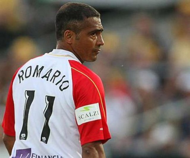 "Tanrı beni gol atmam için gönderdi" Romario