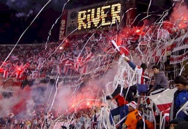 LOS BORRACHOS DEL TABLON - RIVER PLATE (ARJANTİN)